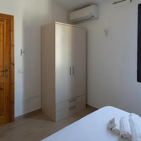 Apartament Agrustos *