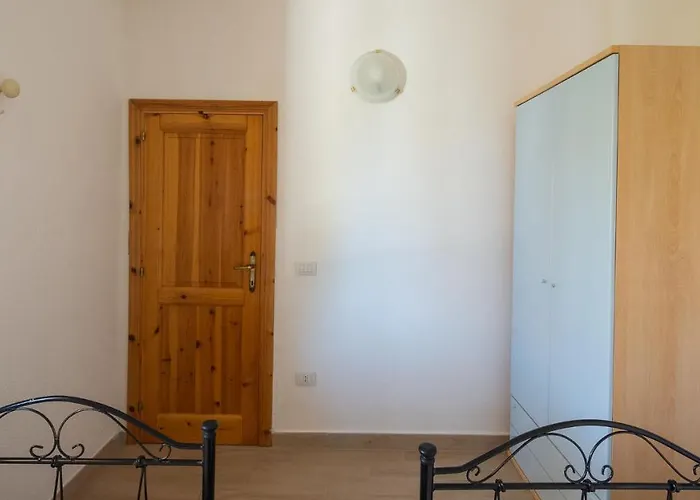 Agrustos Apartman Budoni